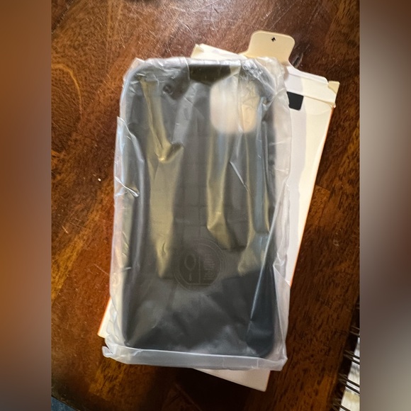 iPhone 11 case, Spigen, smartphone case, liquid air, black
New in package - Picture 3 of 5